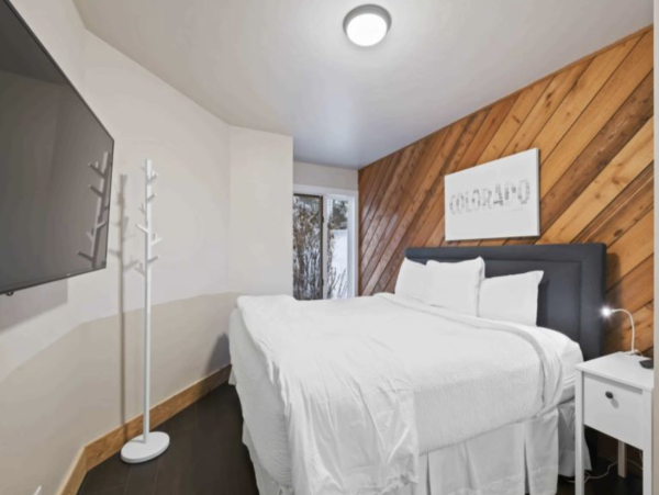 Beaver Creek Luxury Vacation Accommodation 200 Yard to Lift